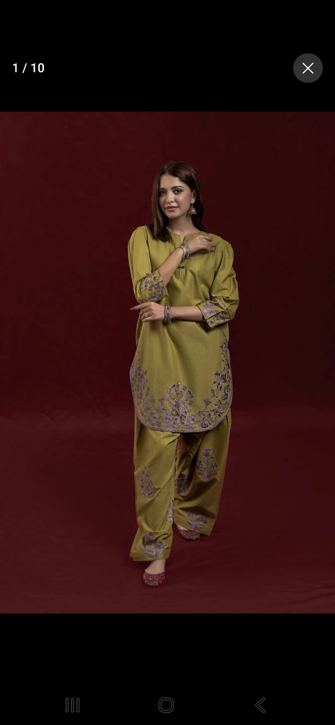 Elegant  2PC   Embroidered Khaddar Suit with Farshi Shalwar