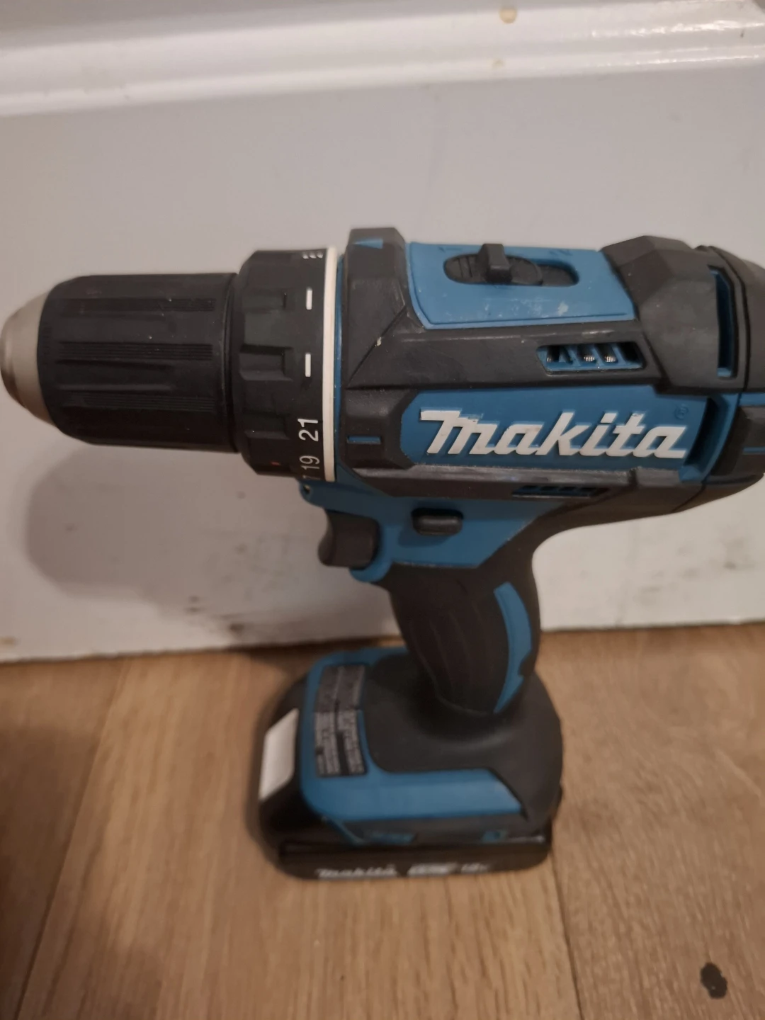 Makita Cordless Drill with 18V Battery