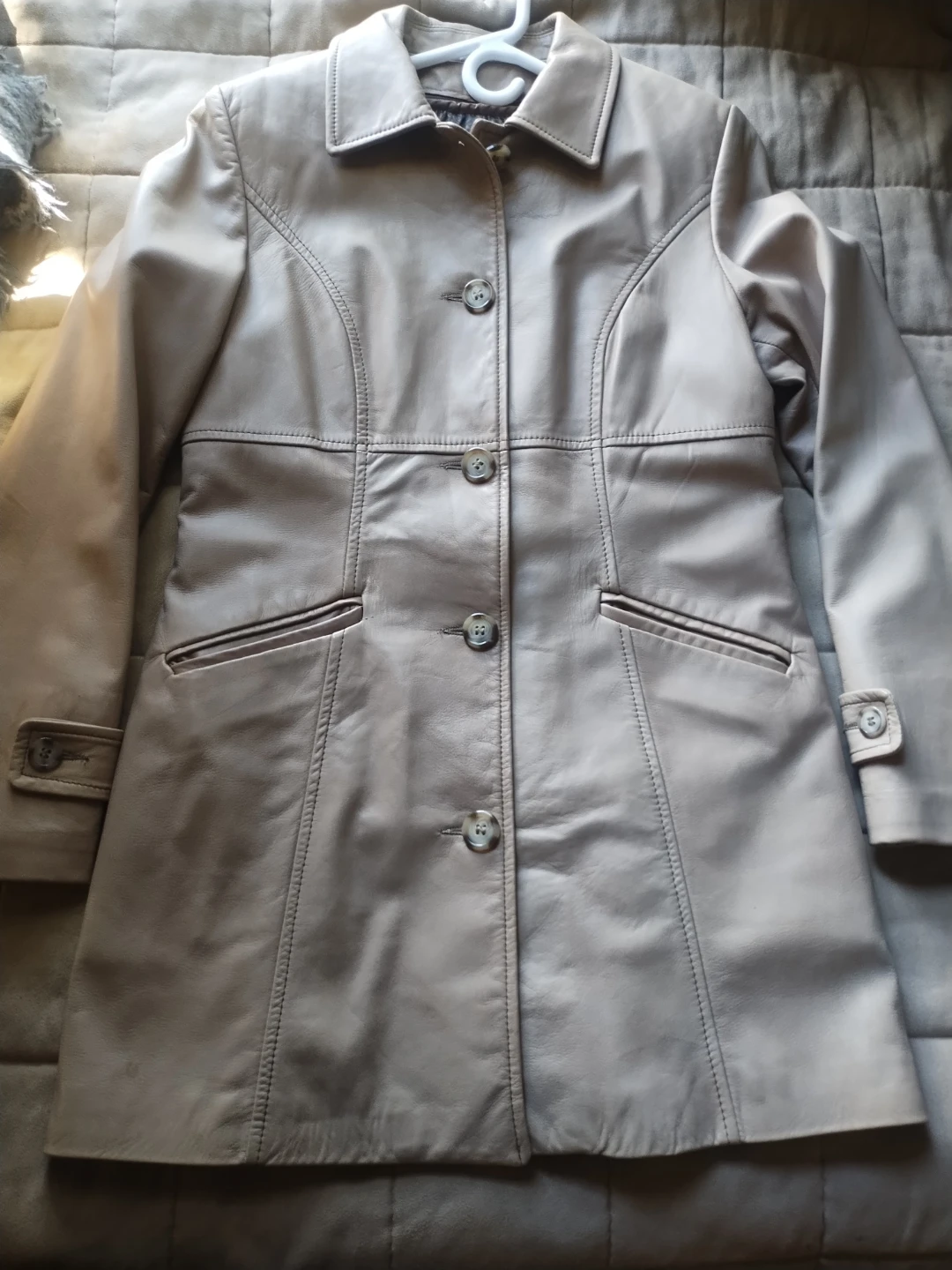 Danier Italian Leather Jacket size S - photo 2