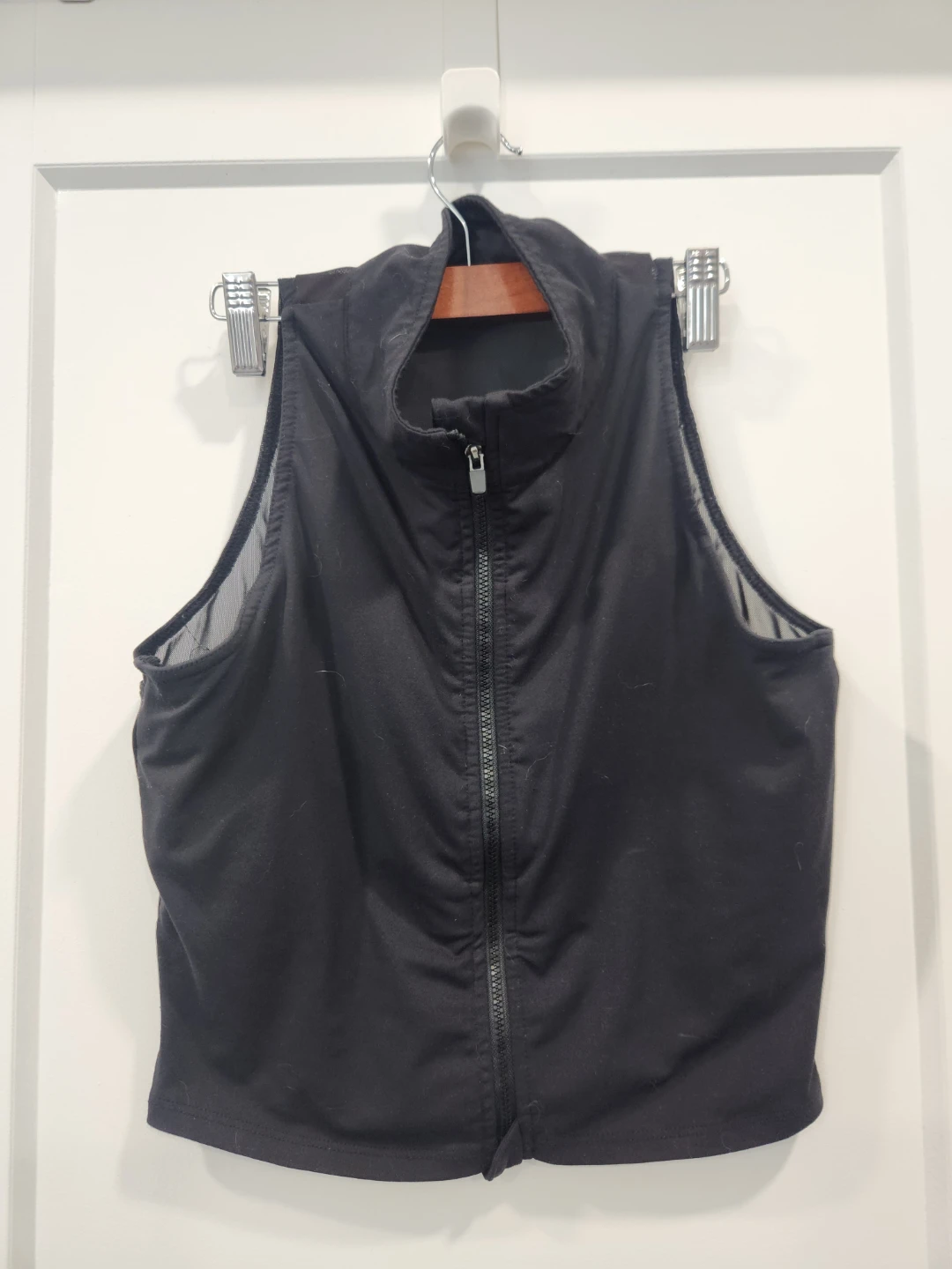 Black Athletic Vest from Fabletics ⚽