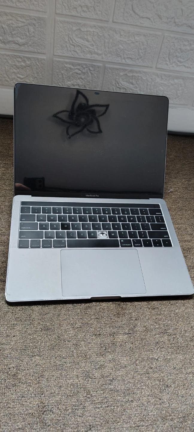 MacBook Pro 2018 - photo 3