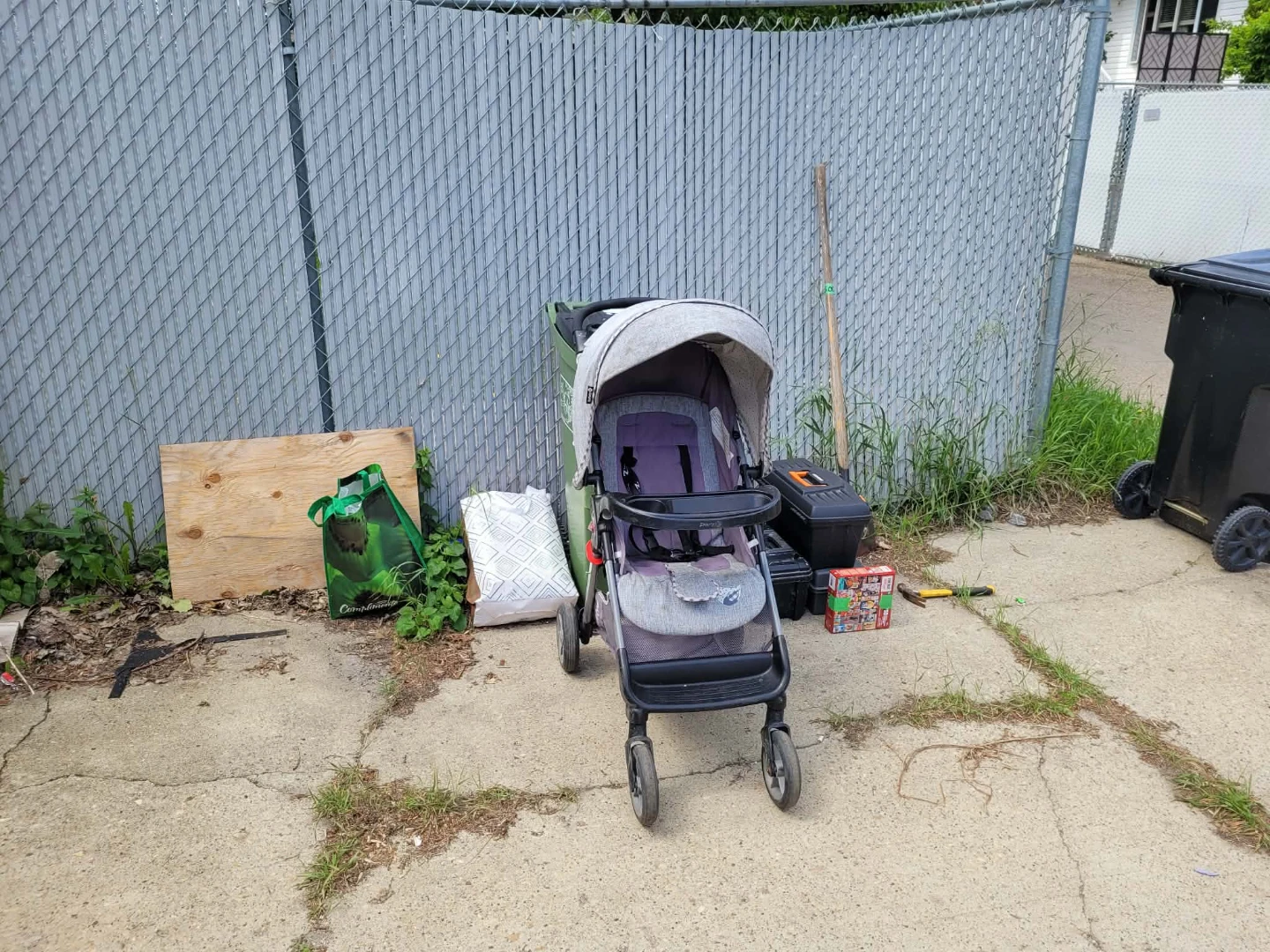 Garage Sale - photo 3
