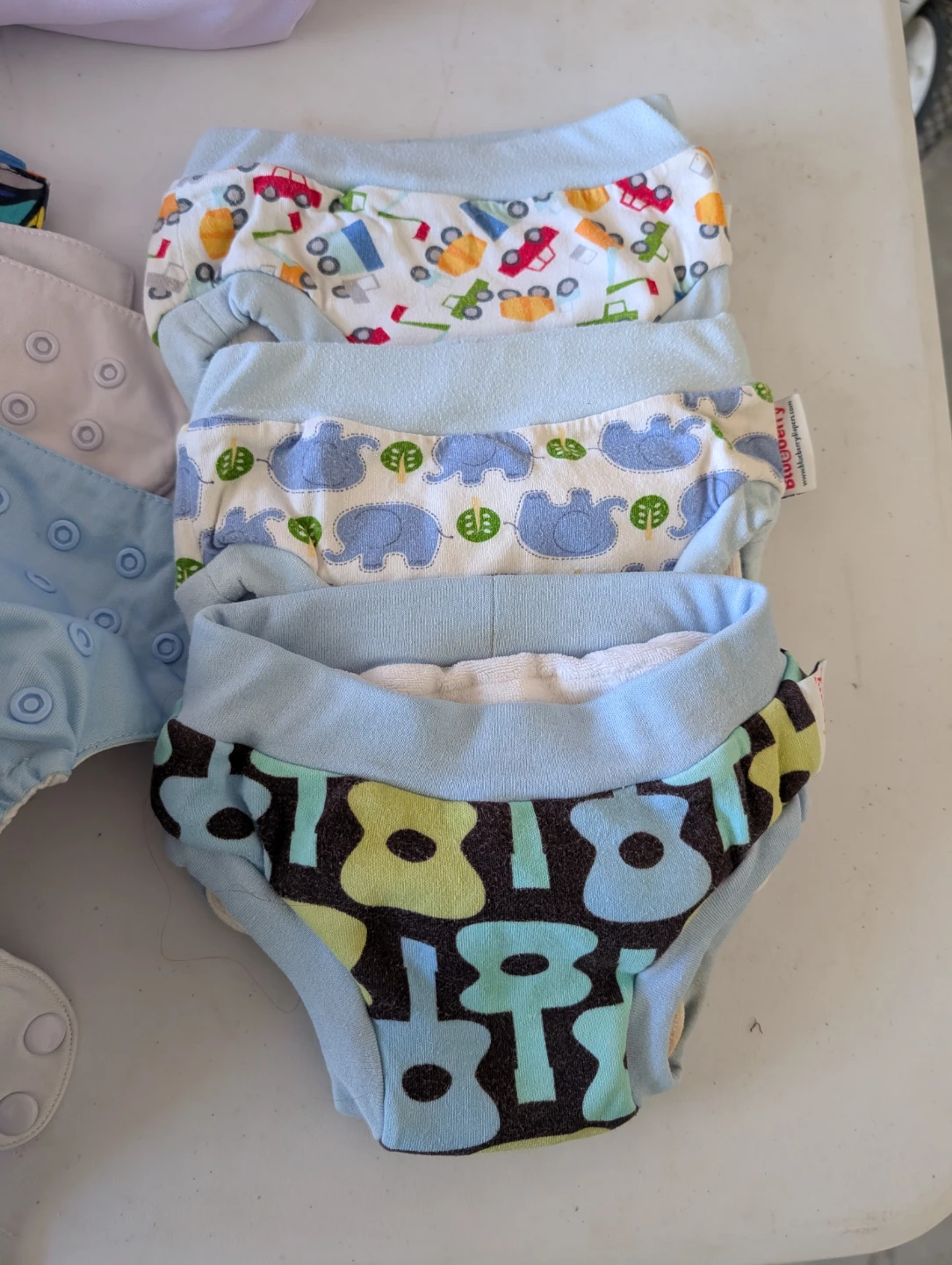 Lot of Cloth Diapers with Extras - photo 5