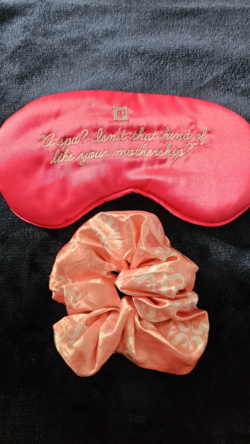 Pink Sleep Mask and Scrunchie Set ⚽