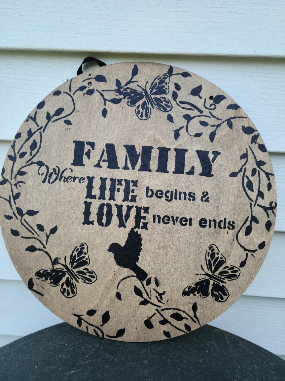 Round Family Wall Decor Sign