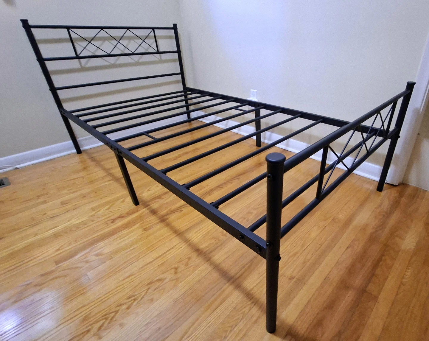 Brand New Twin size Black Metal Bed Frame