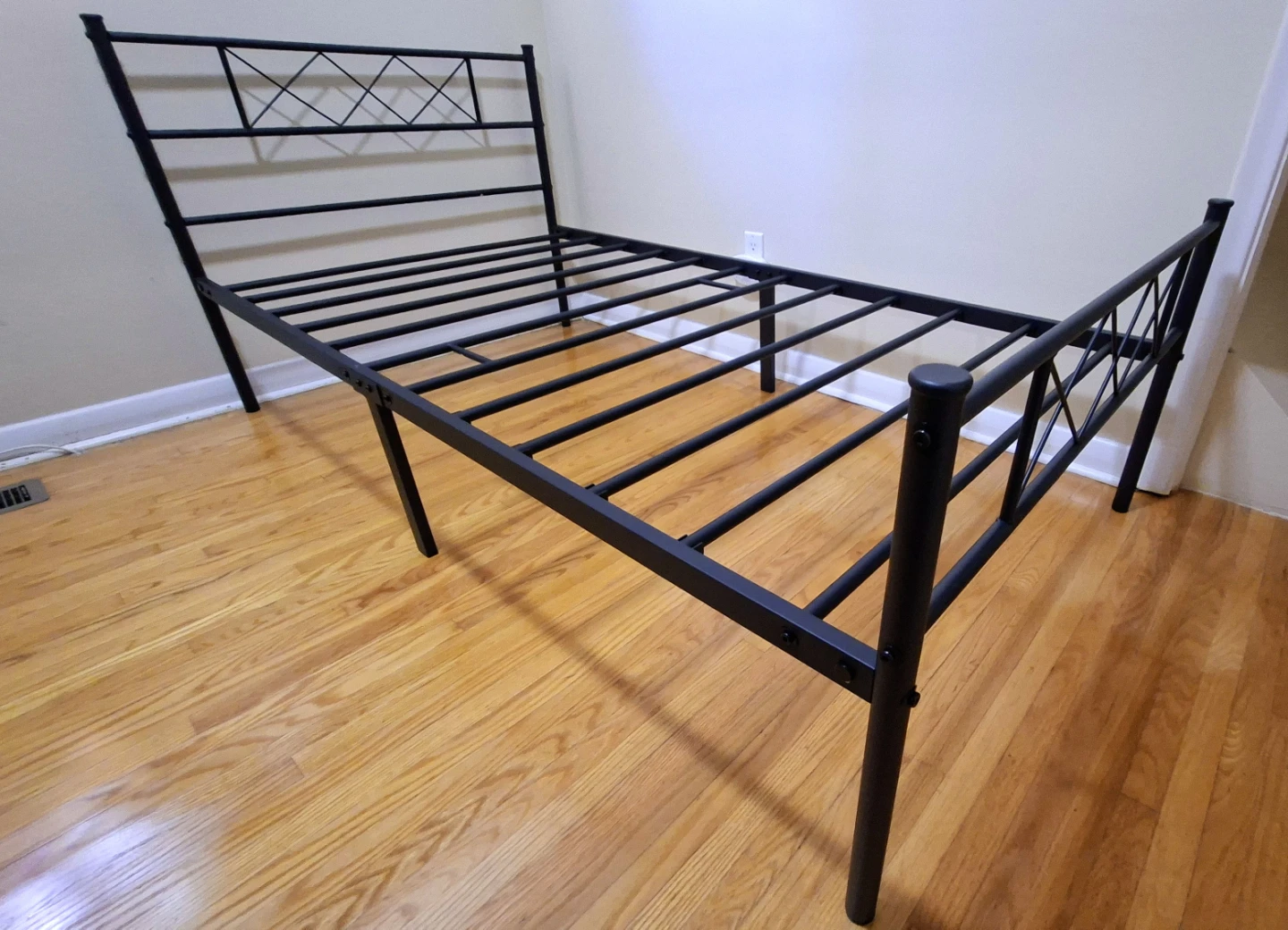 Brand New Twin size Black Metal Bed Frame - photo 2