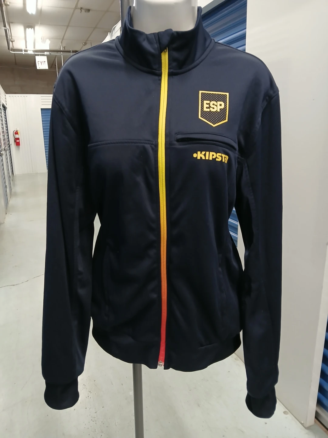 Spain soccer sports track jacket world cup 2026 women's Large - photo 3