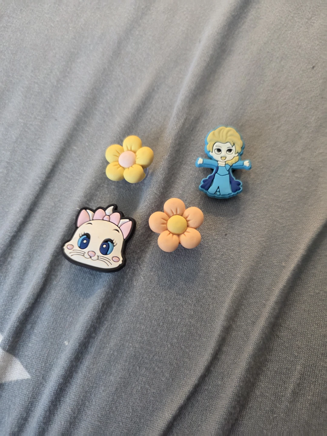 Set of 4 Charms for Crocs: Elsa, Cat, and Flowers