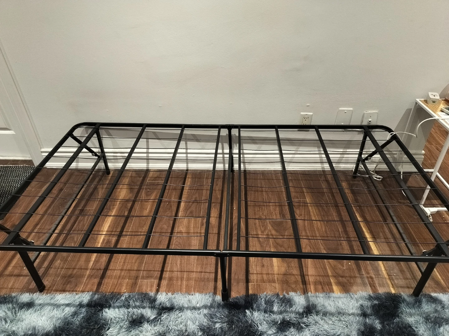 Twin Zinus Folding Bed Frame + 6-Inch Memory Foam Mattress - photo 2