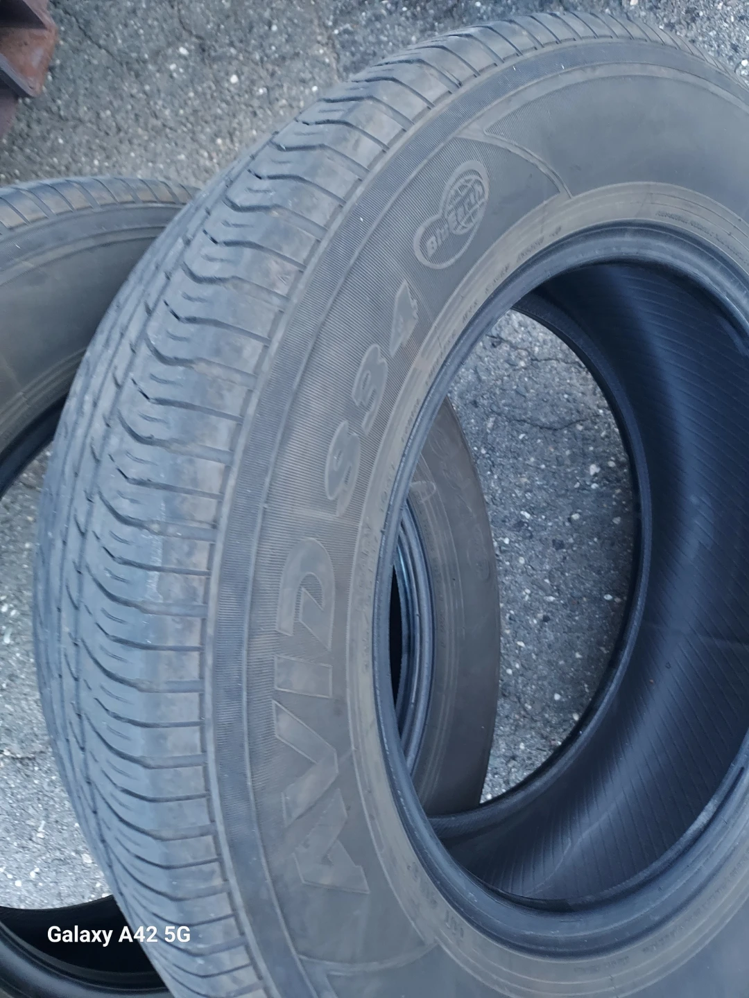 2 x 235/65R17 Tires - photo 5