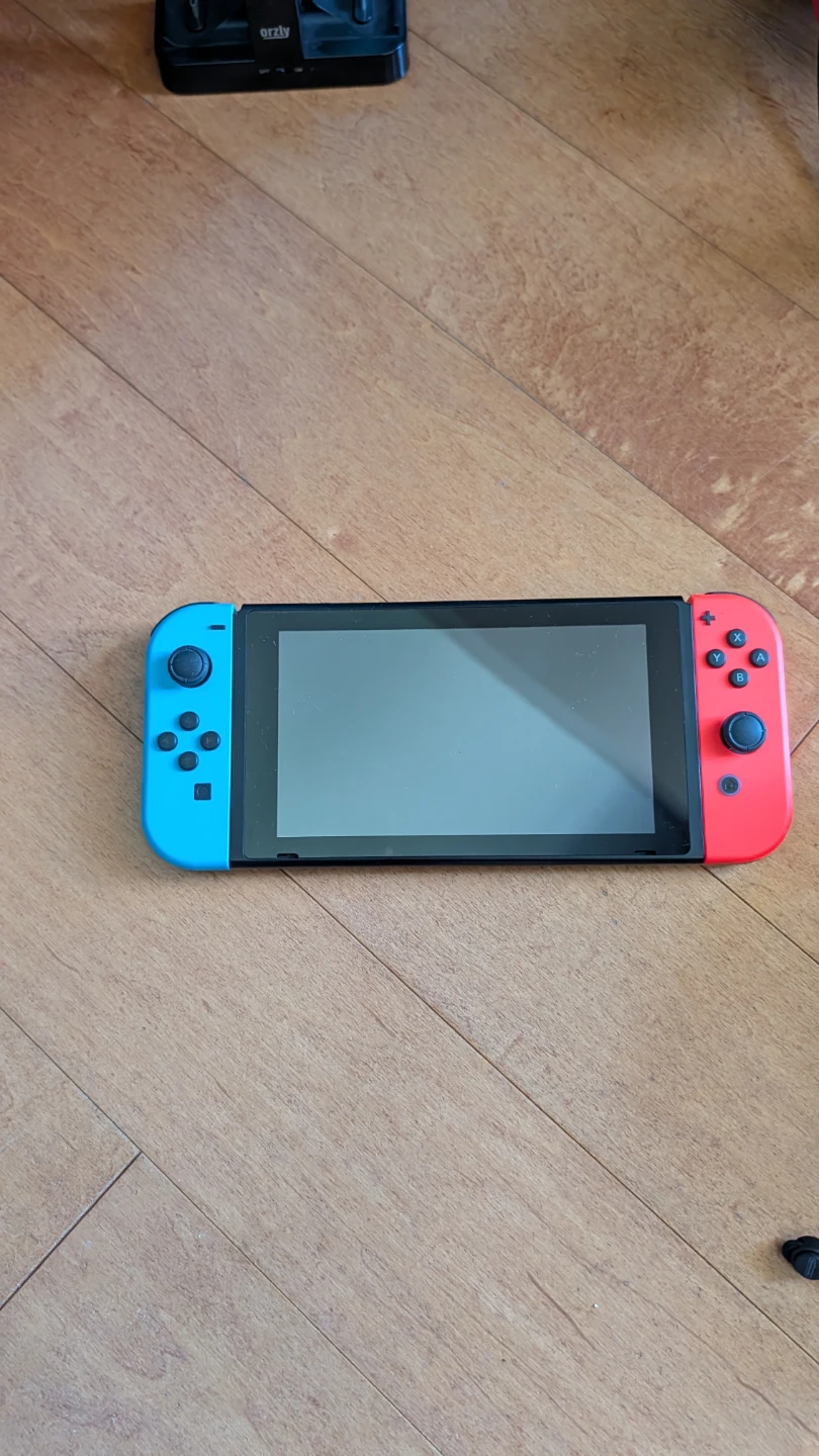 Nintendo Switch Console - photo 3