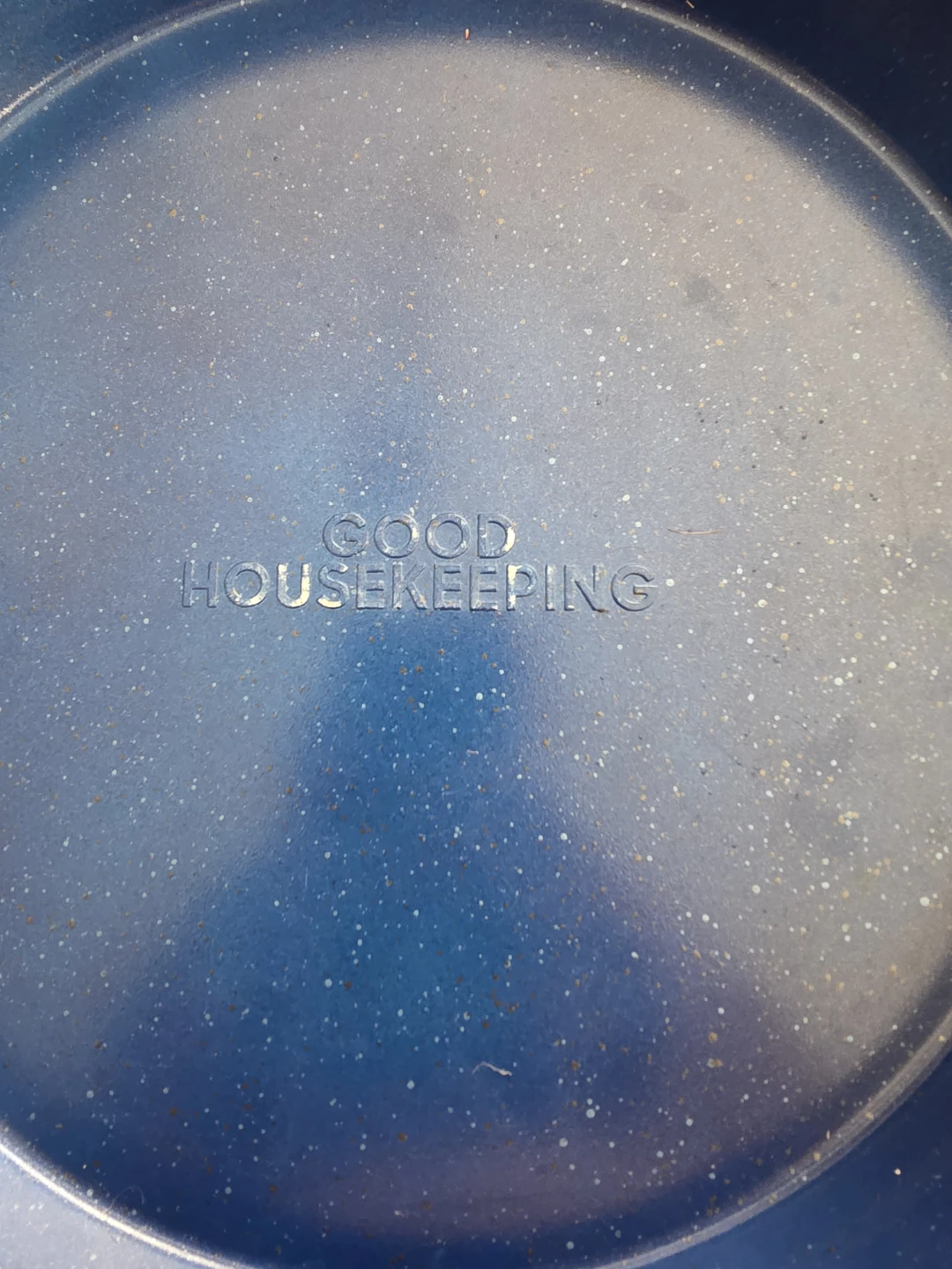 Good Housekeeping Blue Pizza Pan with Perforated Lid - photo 2