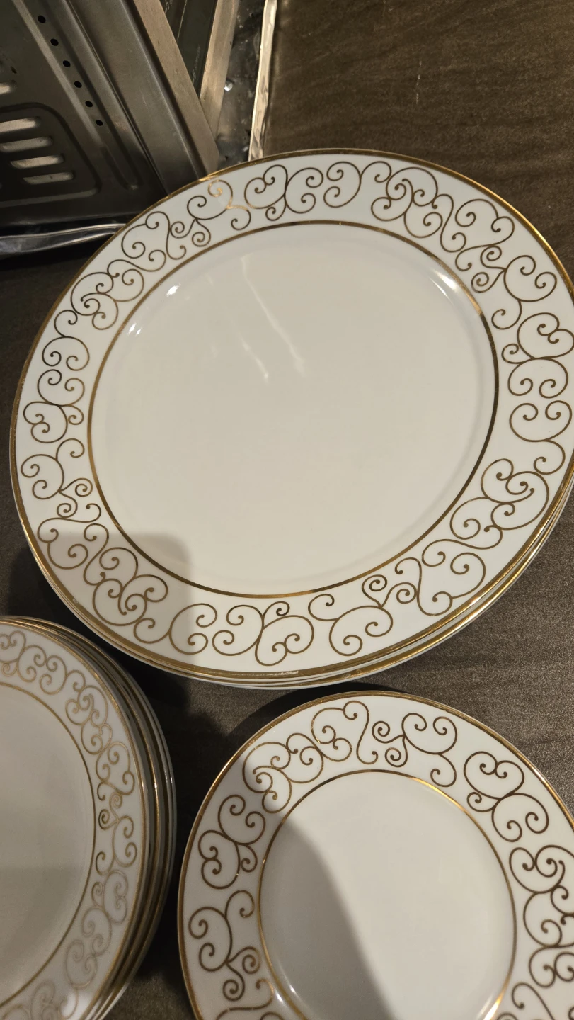 White and Gold Rimmed Dinner Plates - photo 2