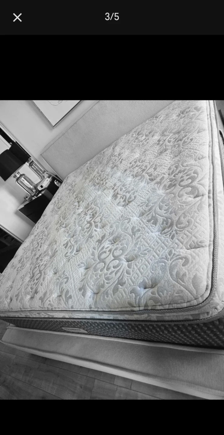 Beauty Rest Mattress - photo 2