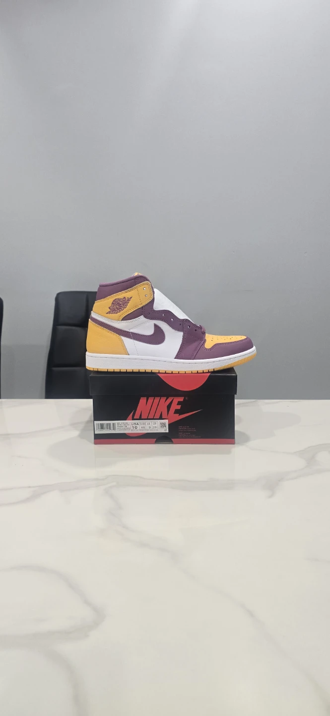 Air Jordan 1 Brotherhood size 10