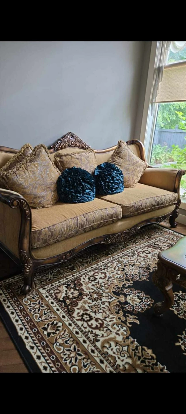 Ornate Traditional Sofa