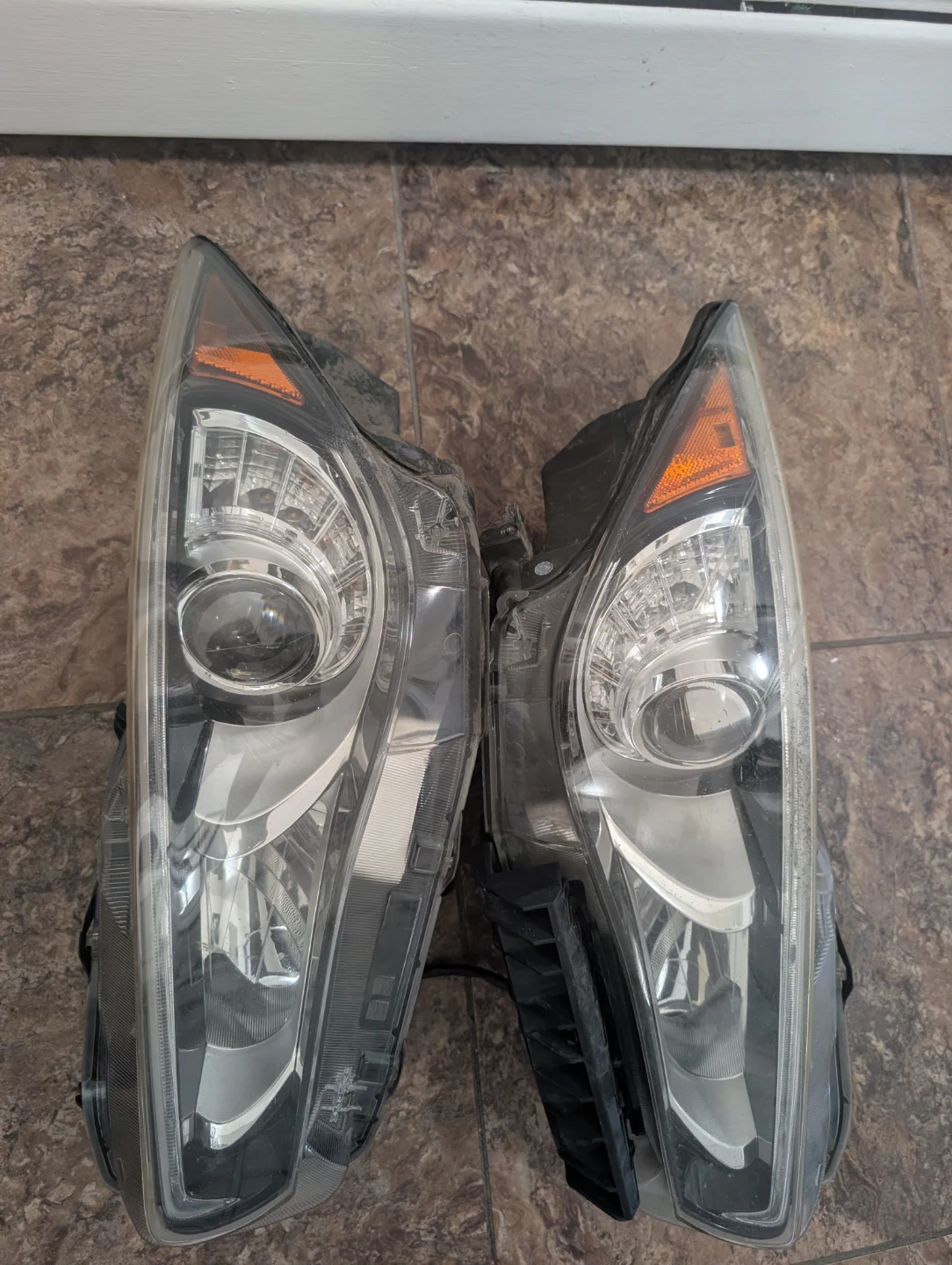 Pair of Headlights - photo 2