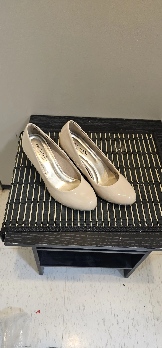 Comfort Plus by Predictions Women's Heels Size 5.5