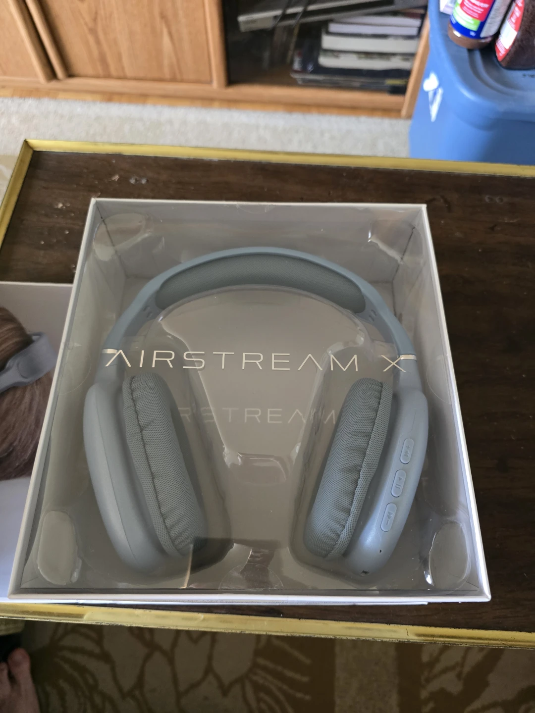 AIRSTREAM X High Definition Wireless Headphones - photo 2