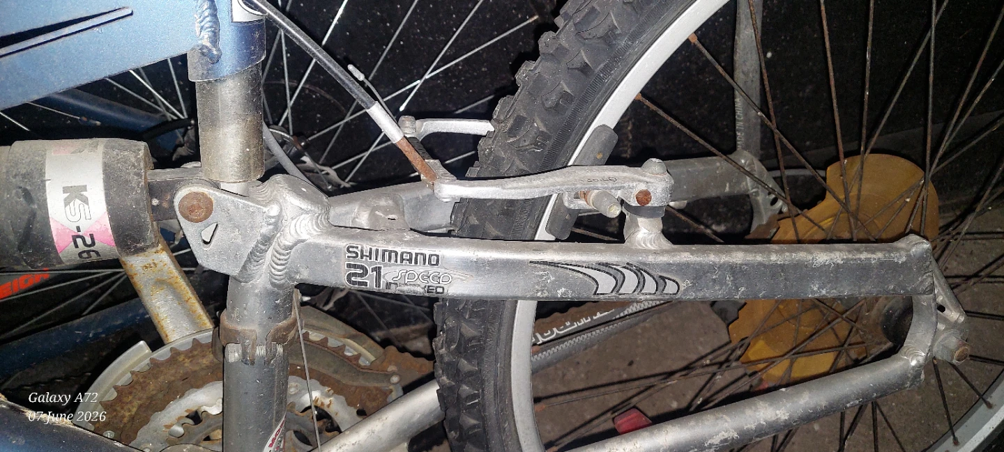 Schwinn Moab 2 Mountain Bike - photo 2