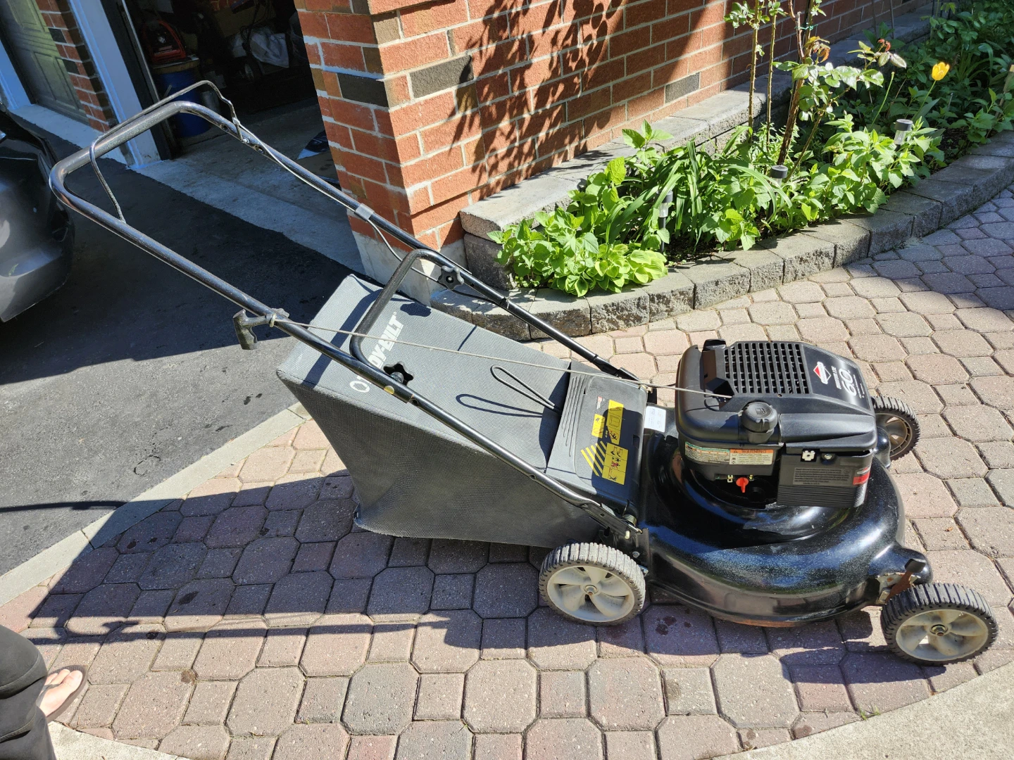 Troy-Bilt Lawn Mower - photo 2