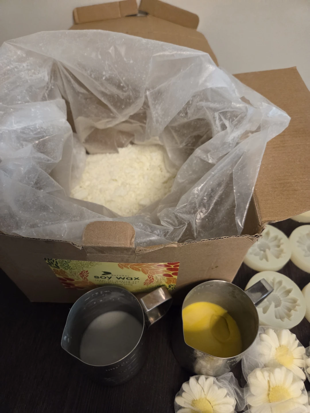 DIY Daisy Candle Making Kit - photo 4