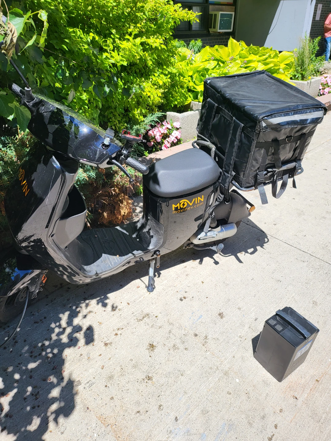 Movin Electric Scooter with Delivery Box