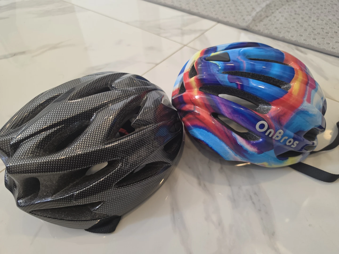 Move out sale _ 2 helmets OnBros Cycling Helmets - photo 3