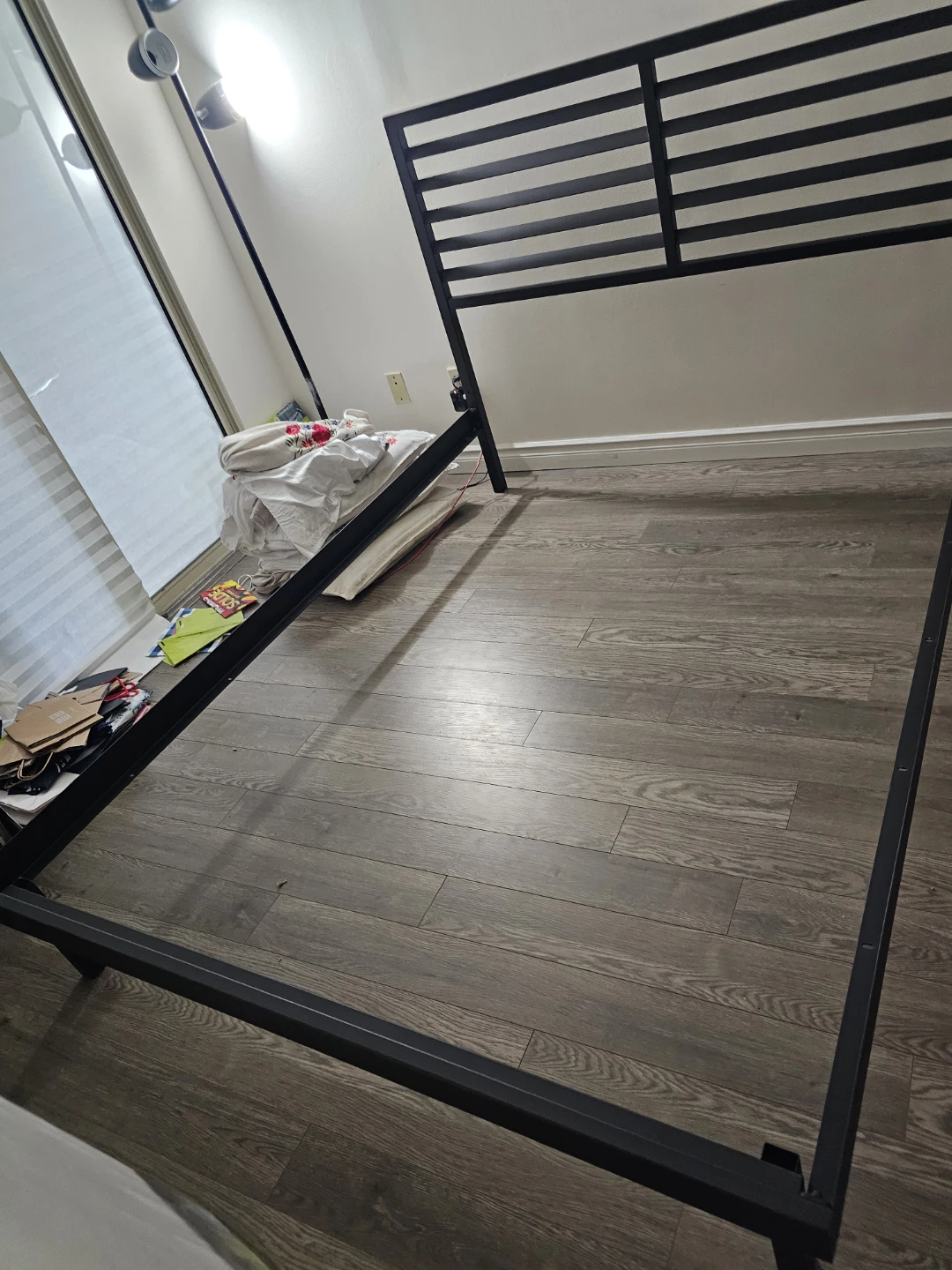 Moving out Sale : Solid metal bedframe - photo 2