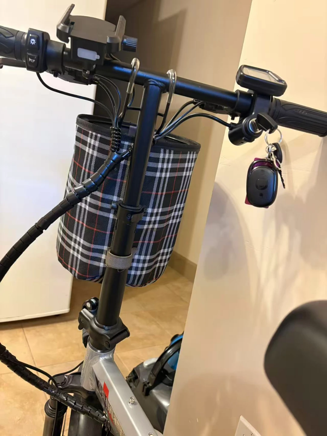 Navigator Niu Electric Bike - photo 3