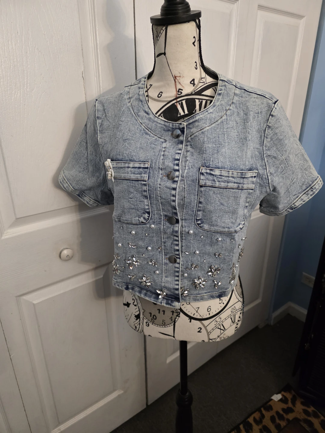 Women's Embellished Denim Cropped Jacket