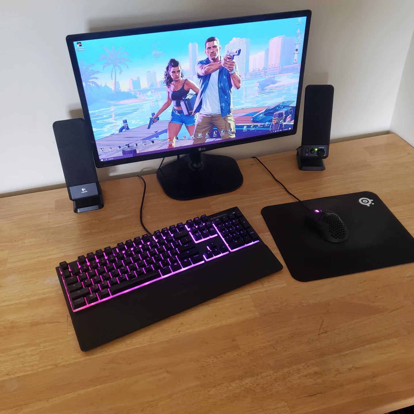 Gaming PC Full Set Up. - photo 2