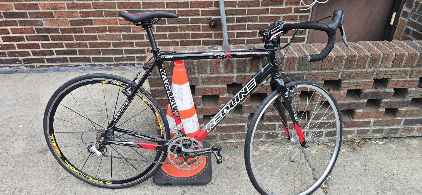 Redline Conquest Pro 56cm Road Bike