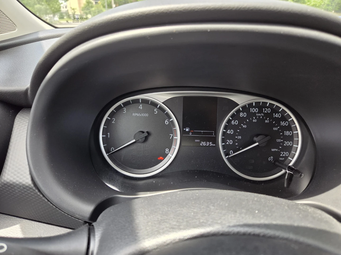 White Nissan Kicks Play S 2025 - photo 3