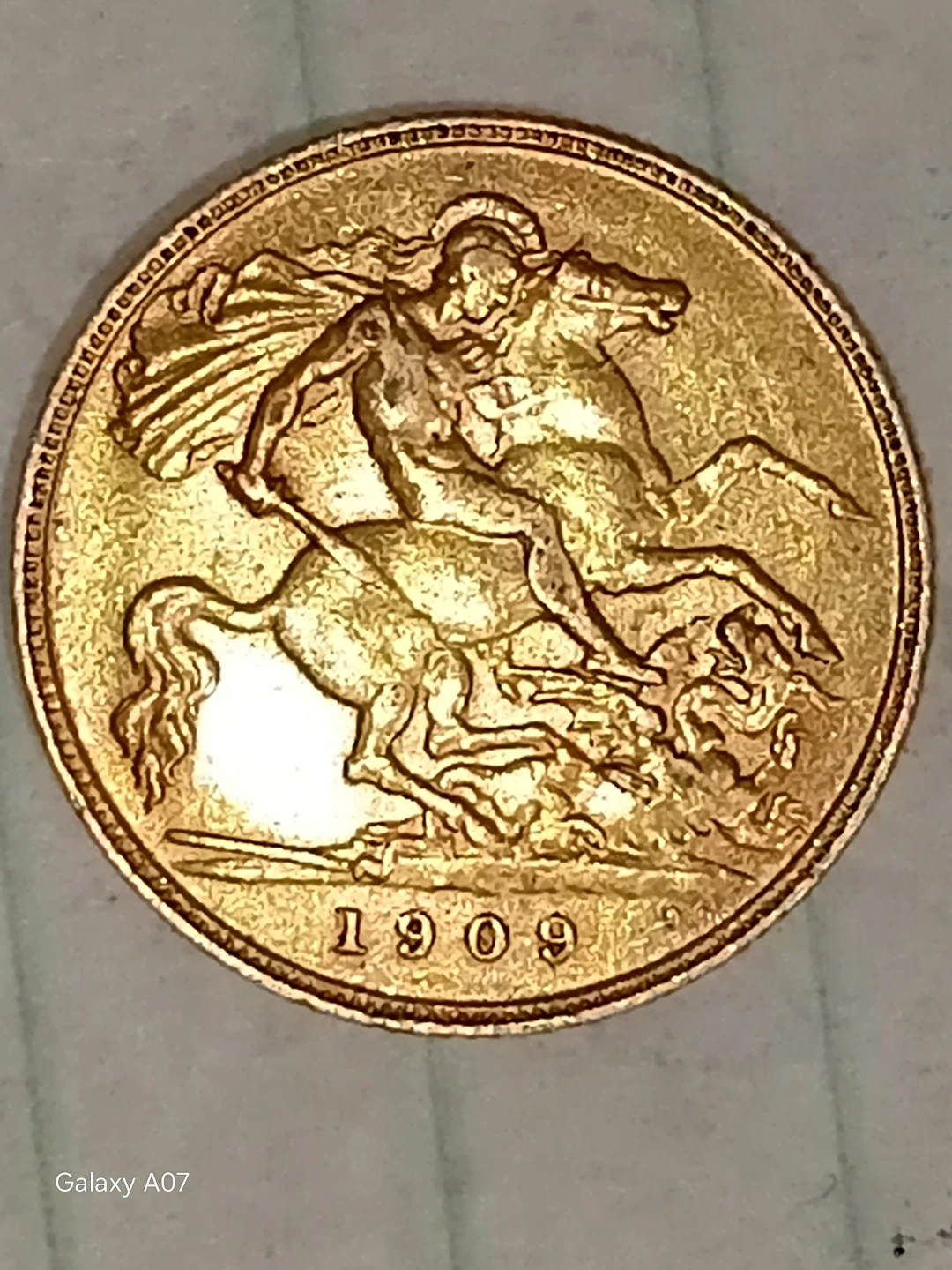 1909 Gold Sovereign Coin - photo 2