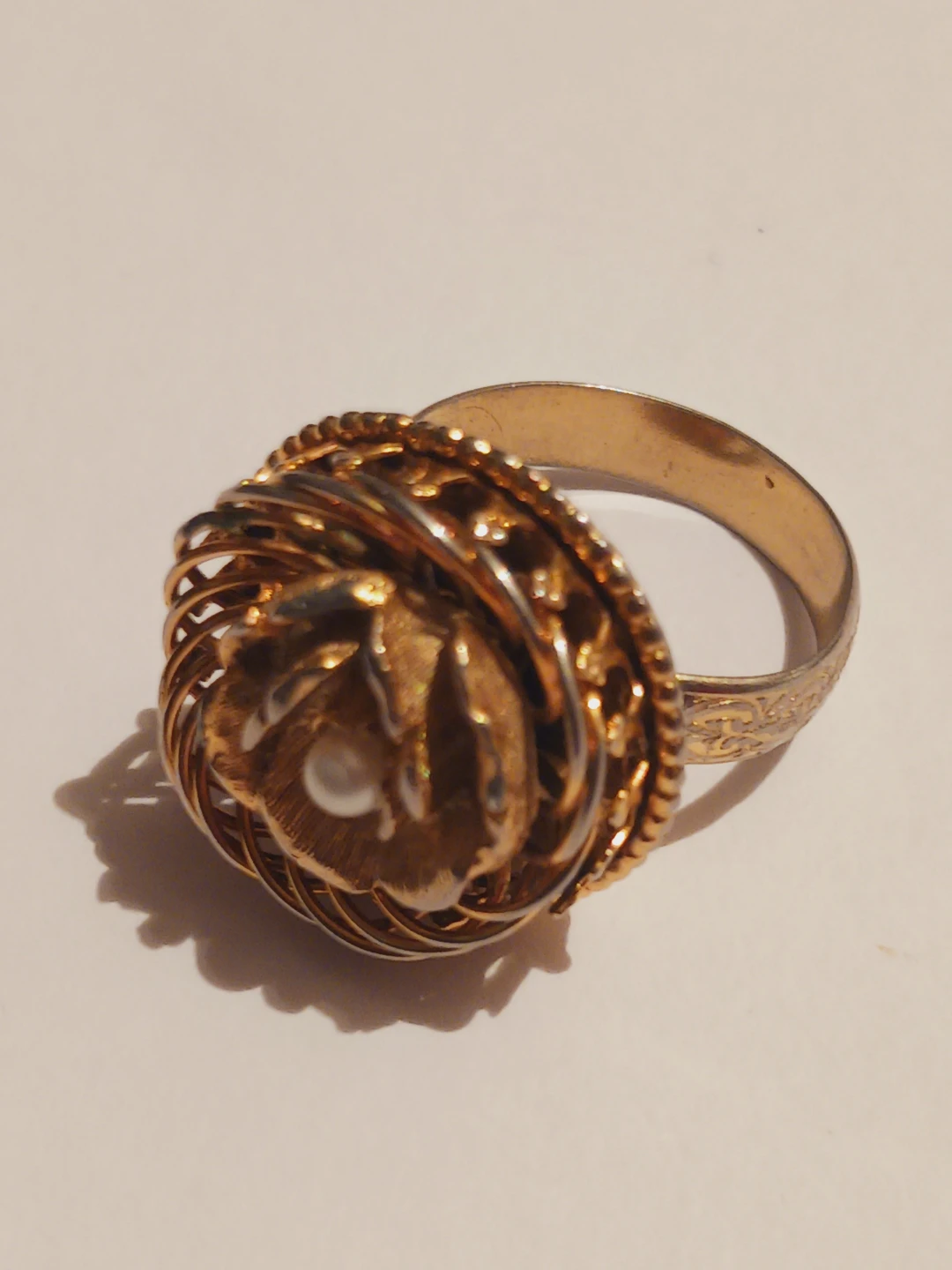 Vintage Gold Tone Ring with Pearl Accent.8. - photo 3