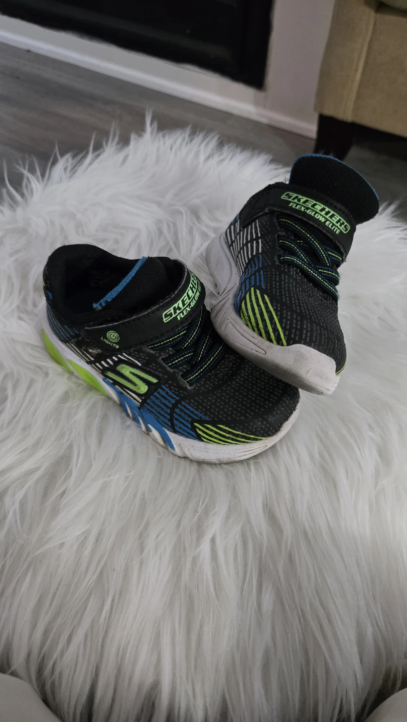 Skechers Toddler Lights Sneakers-US size 9 - photo 5