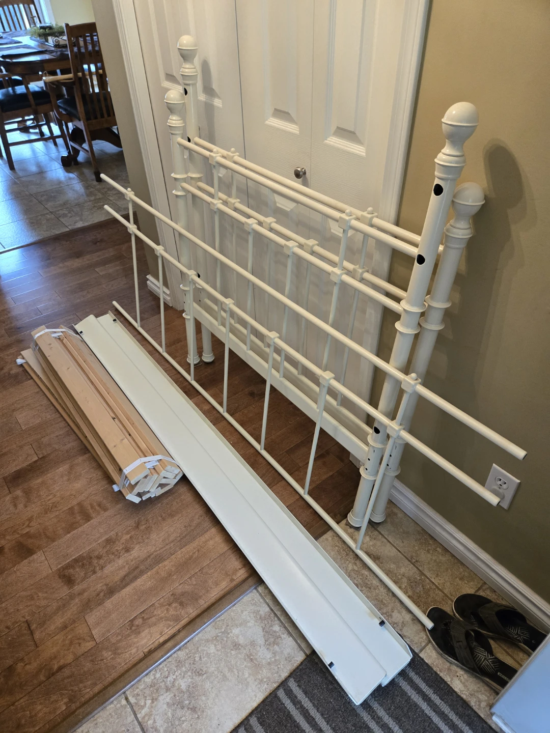 Bed frame - photo 3