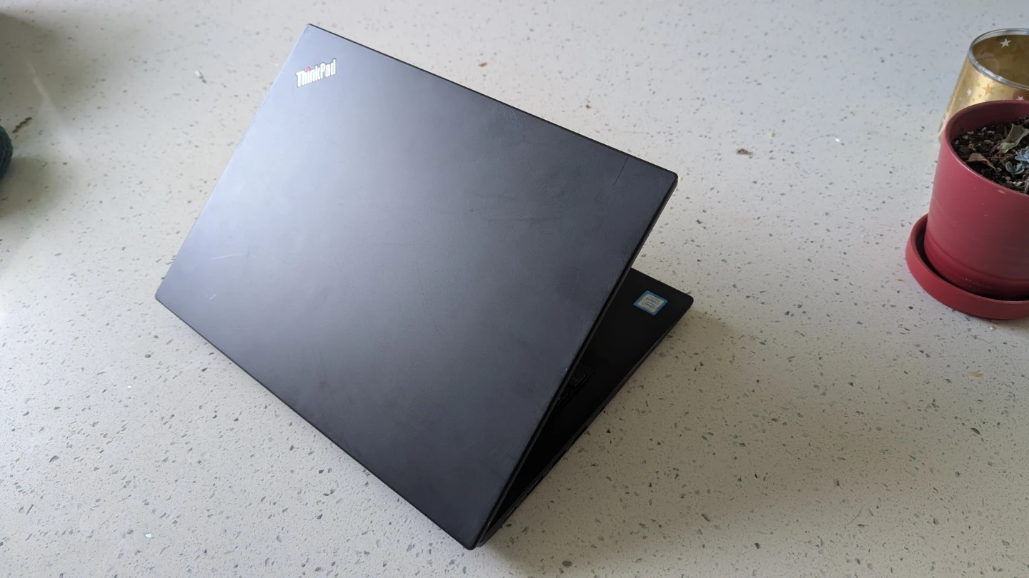 Lenovo E490 ThinkPad Laptop - photo 3