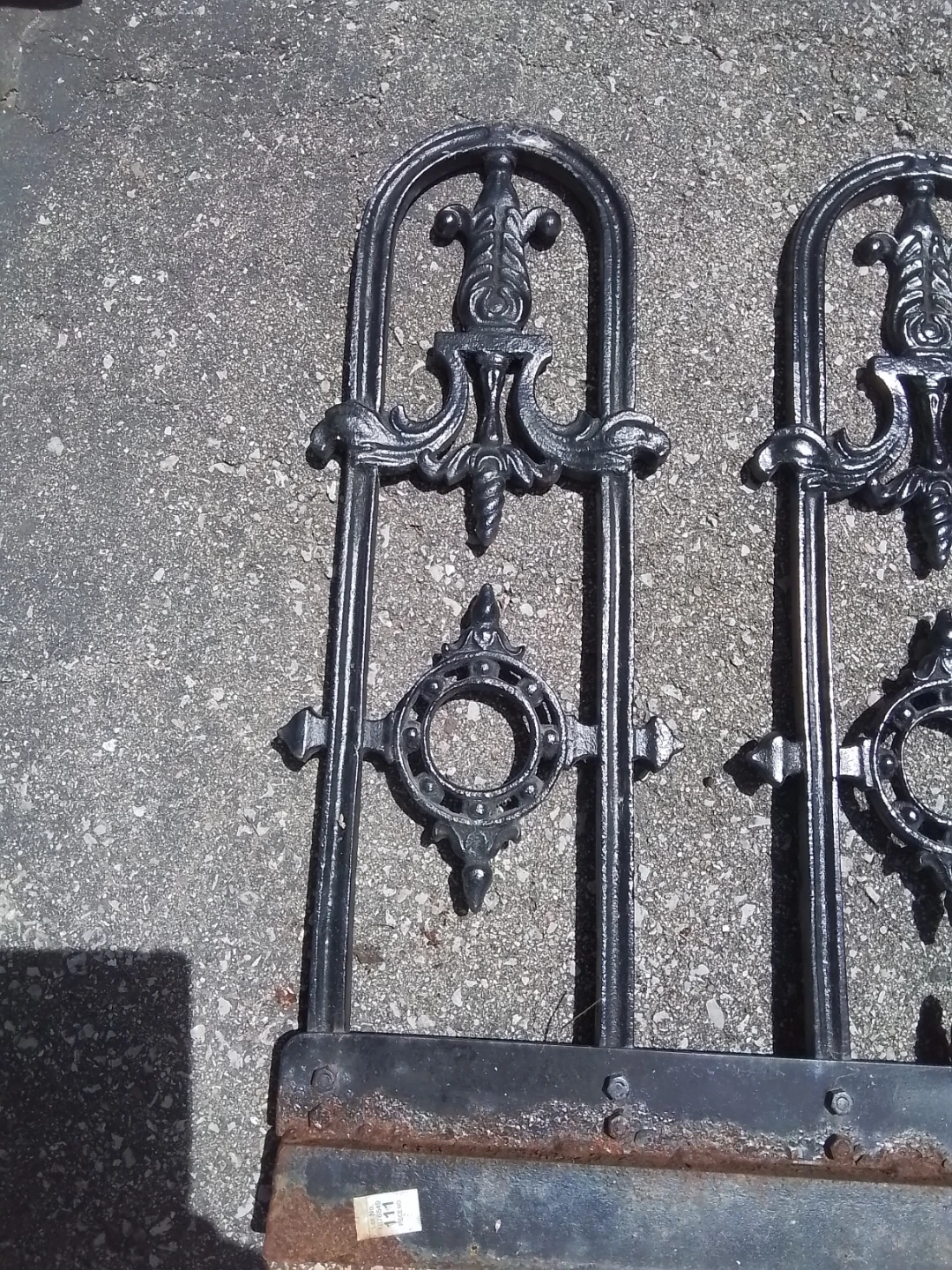 Pair of Antique Victorian Cast Iron Roof Cresting Panels - photo 4