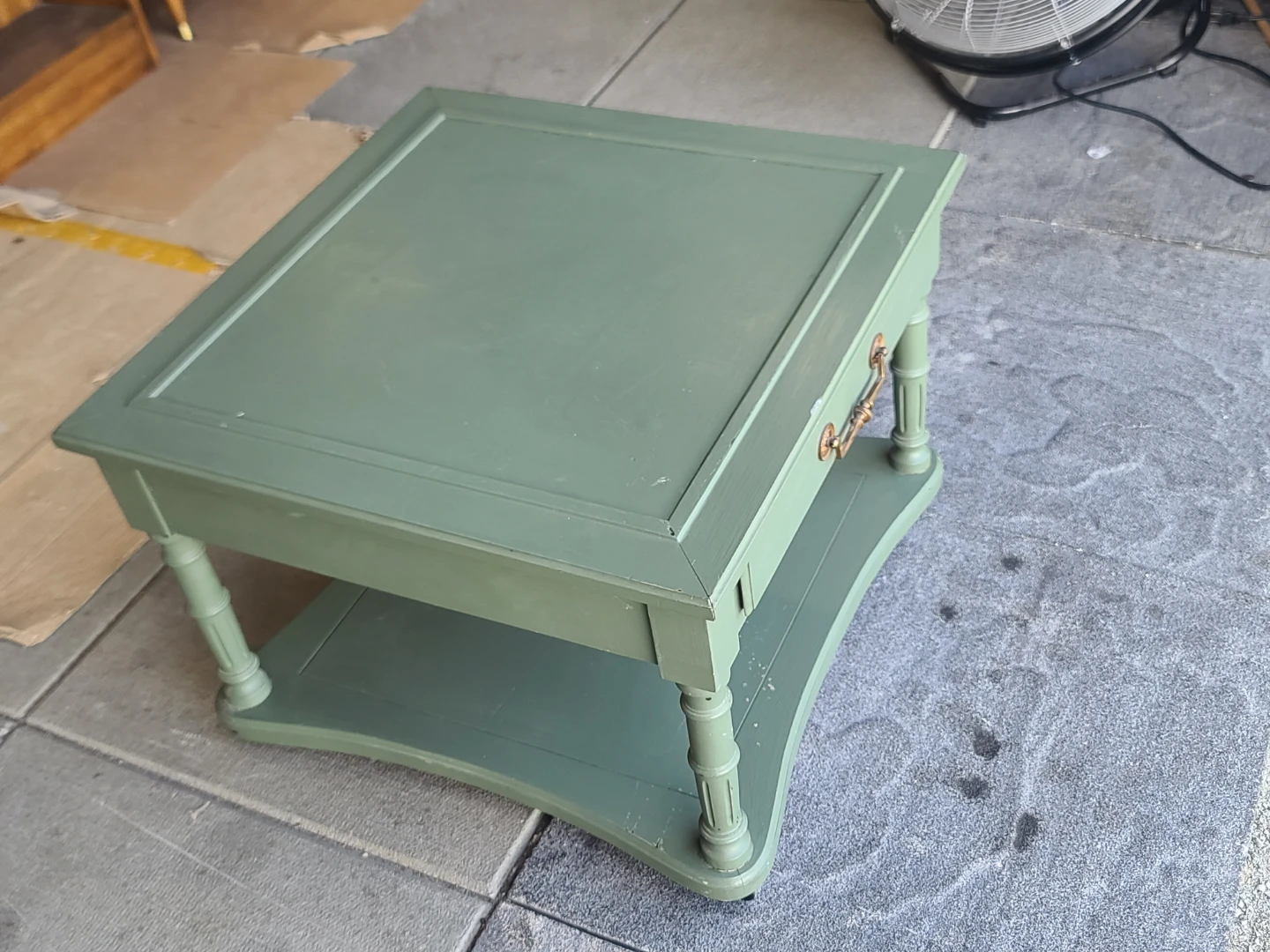 Hekman End Table with Drawer - photo 3