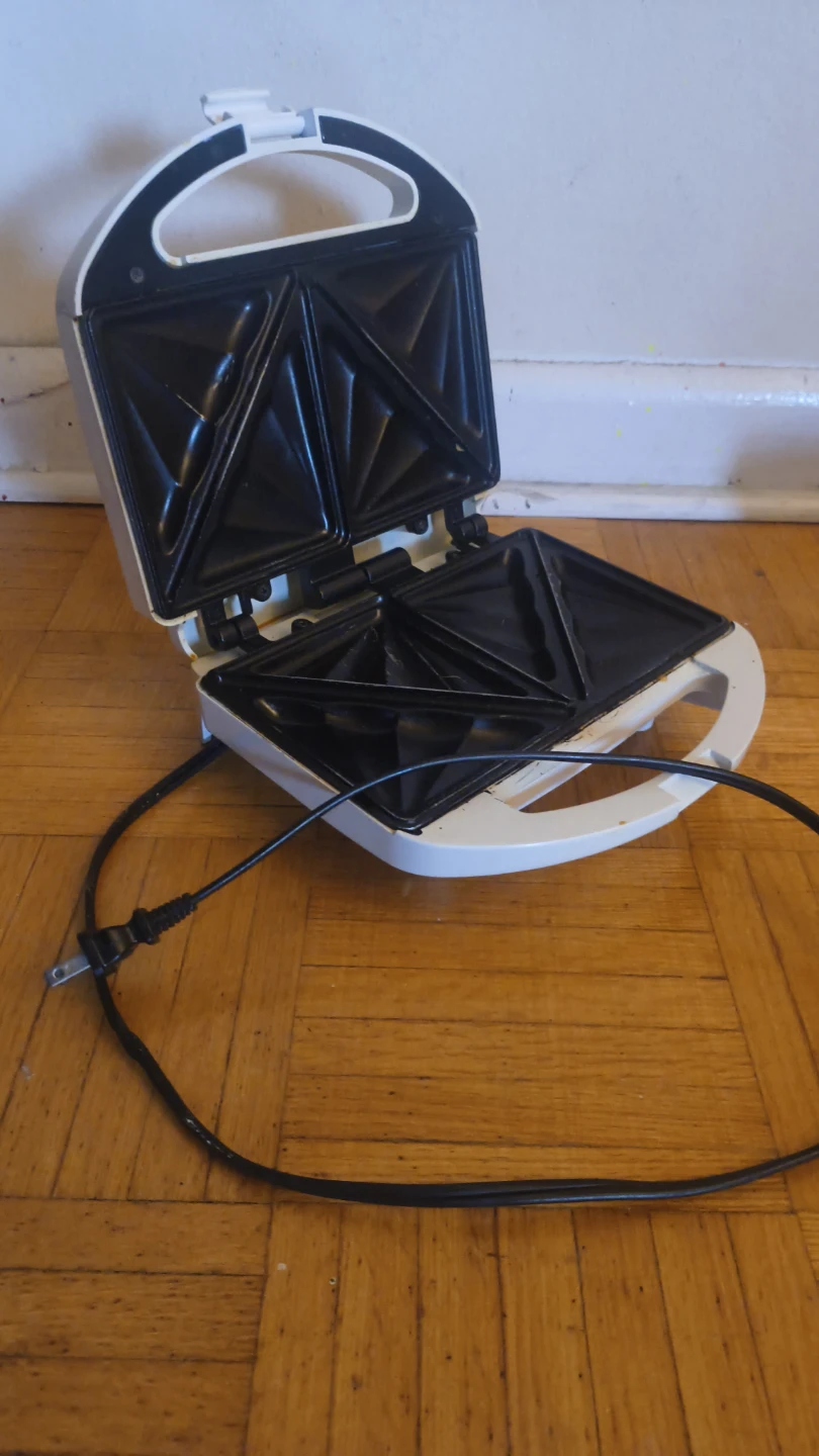 Sandwich Maker - photo 2