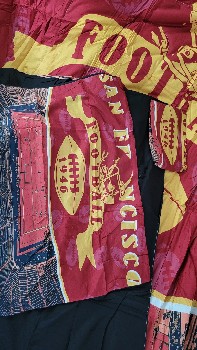 Full Size Red Football Comforter Set - photo 4