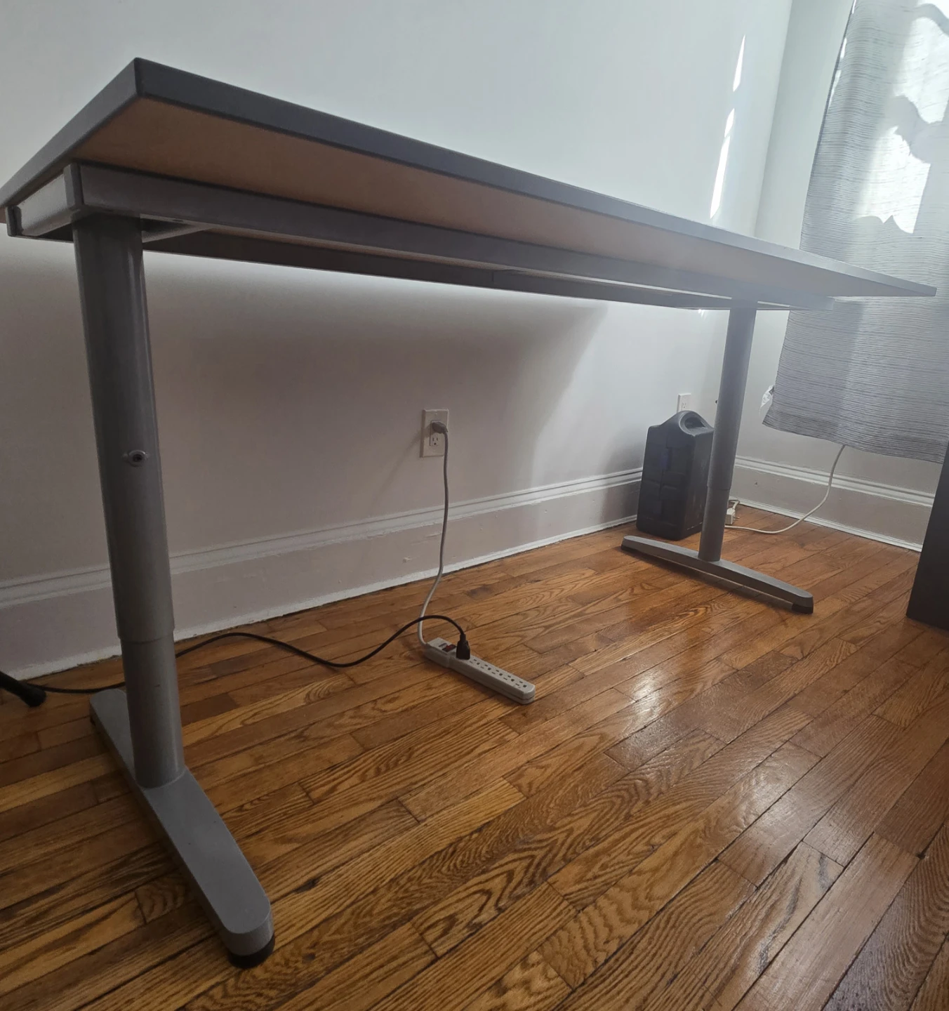 Ikea Idasen Desk - photo 4