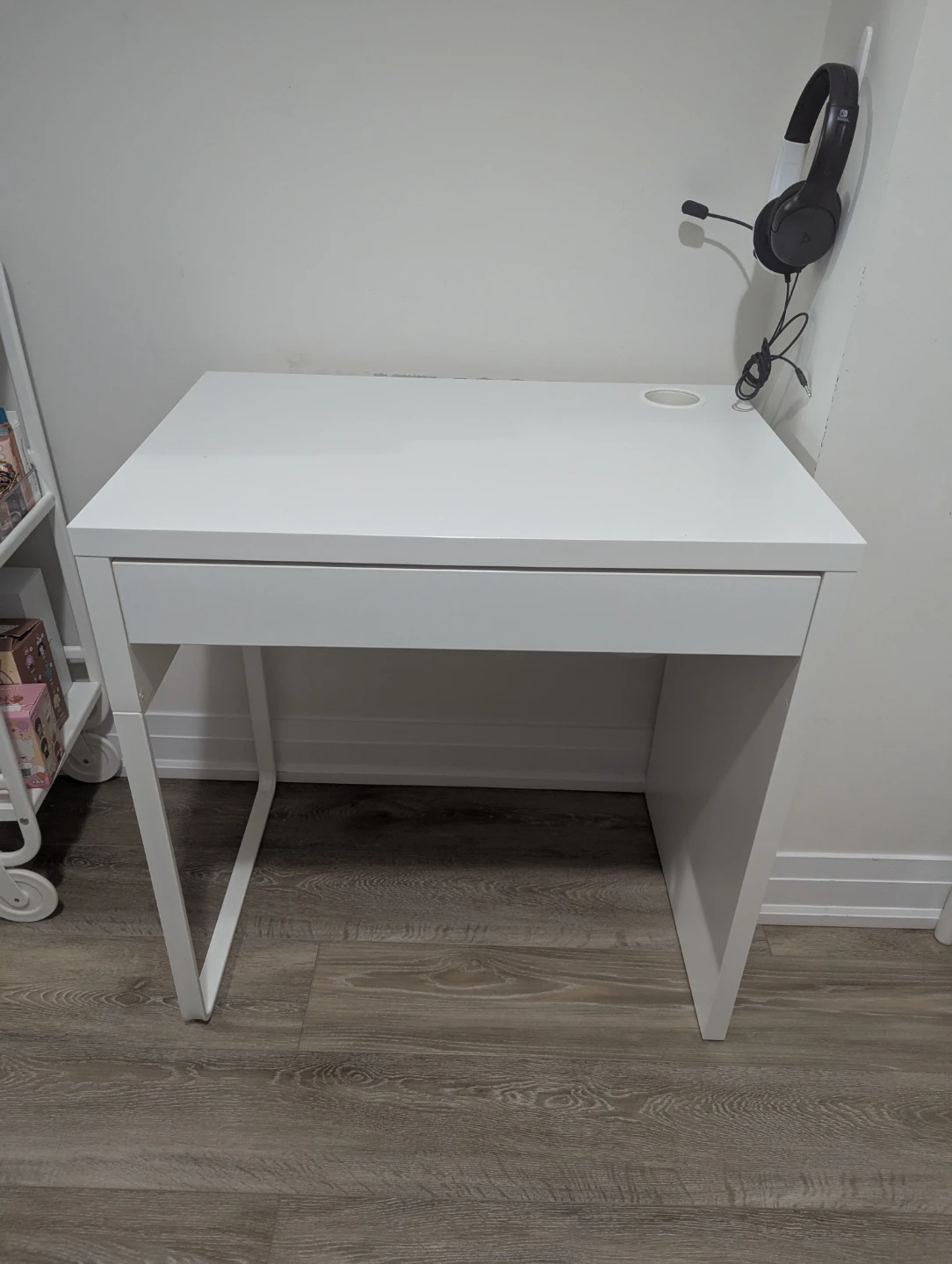 White Desk with Drawer