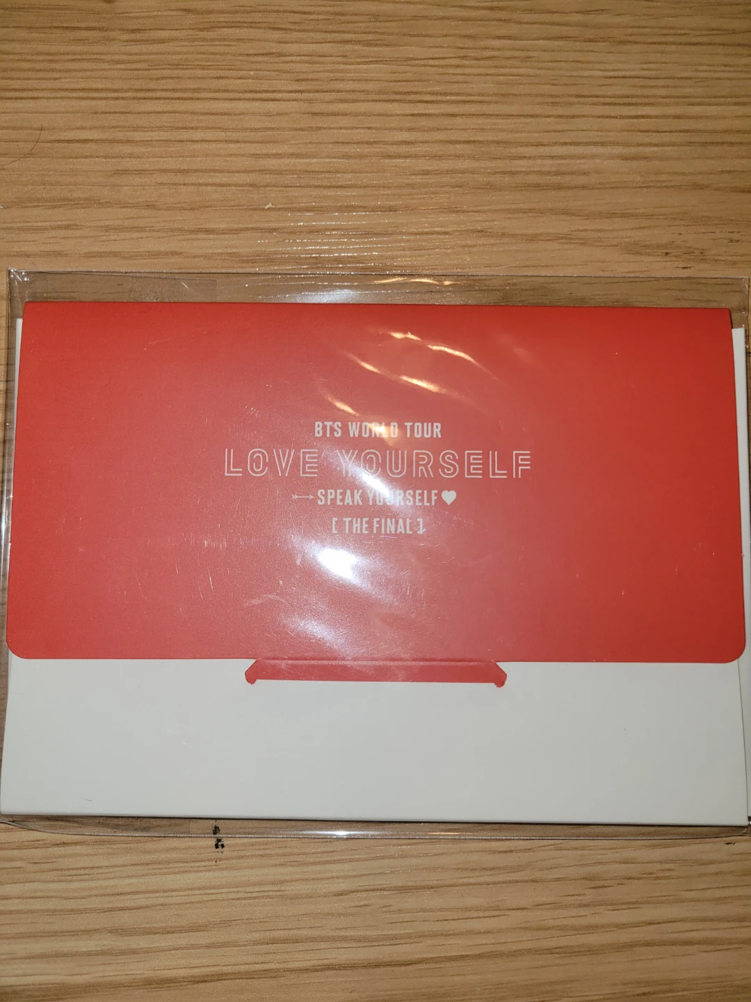 BTS Love Yourself tour 2018 merch - photo 3