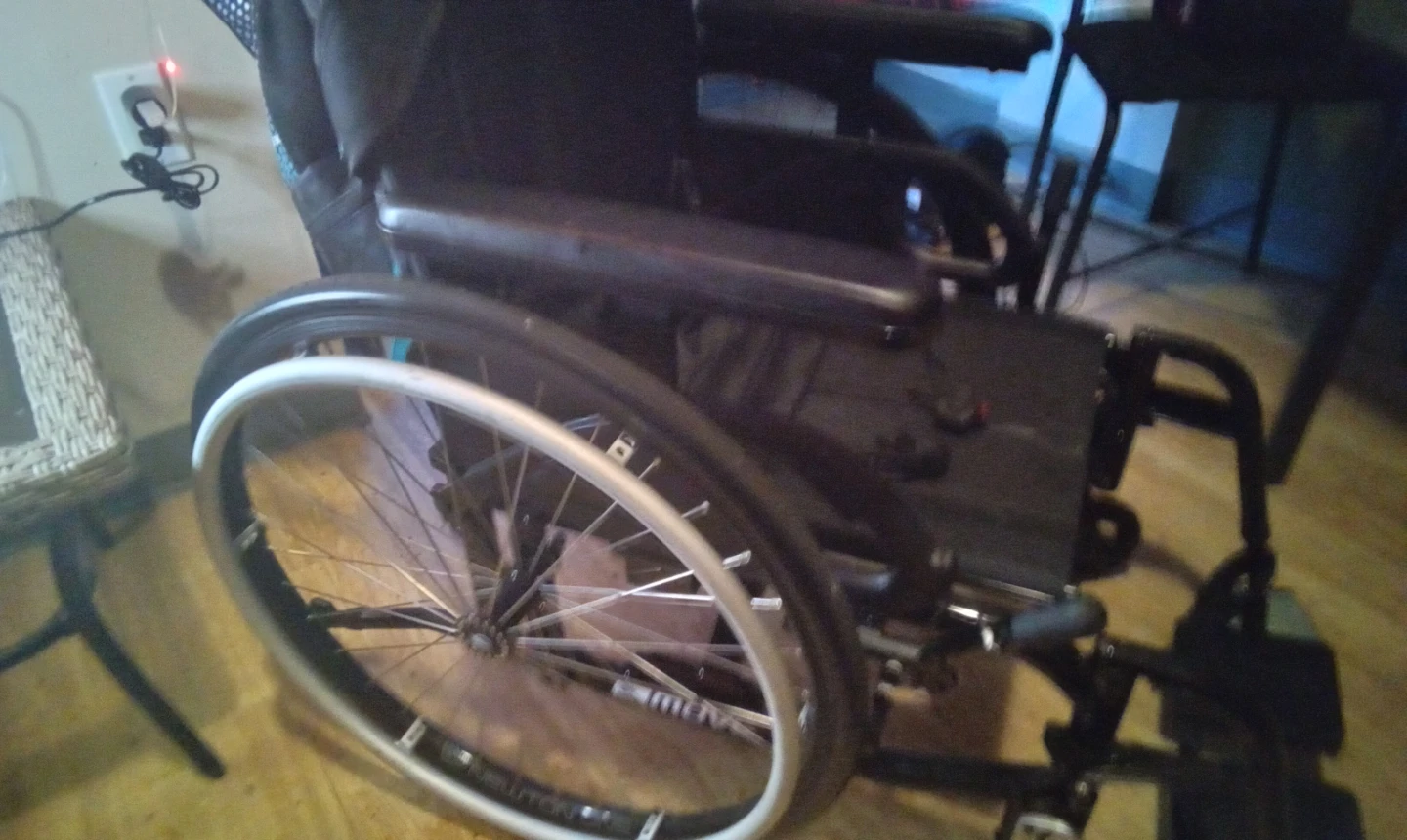 Black Wheelchair - photo 2