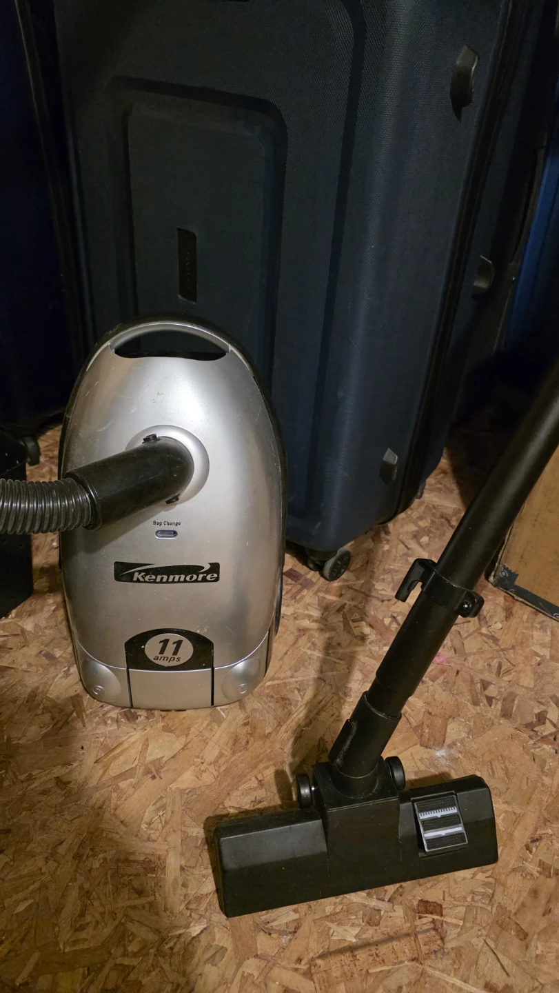 Kenmore 11 Amp Vacuum Cleaner - photo 2