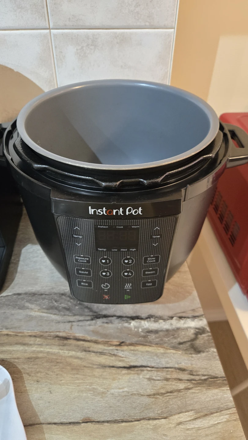 Instant Pot Pressure Cooker